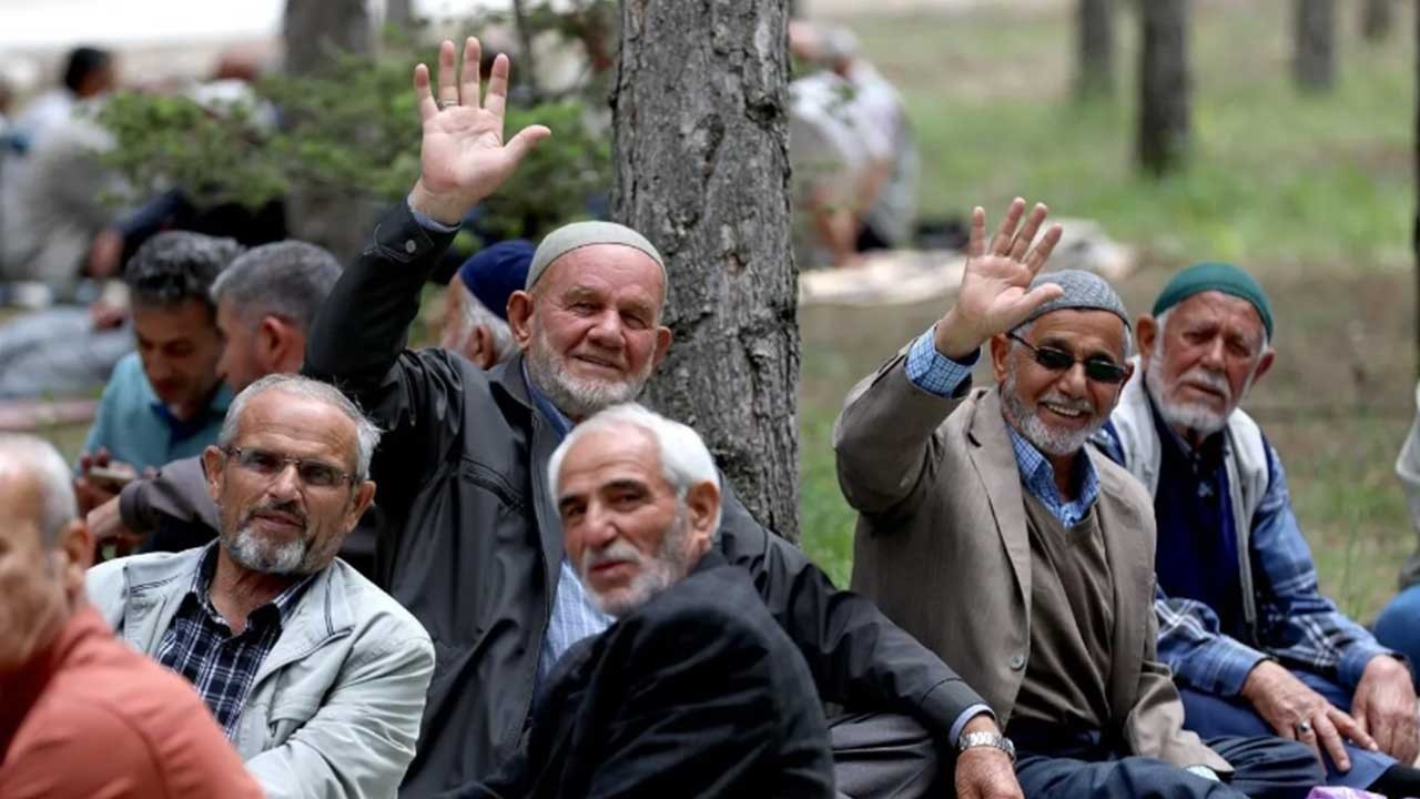 HAK-İŞ'ten emeklilere son uyarı: Yüzde 25-35 arasında daha düşük maaş alacaksınız