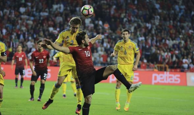 Hakan Çalhanoğlu: 1 puana üzüldük!