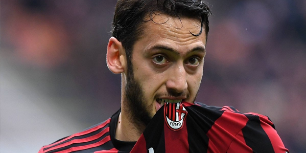 Hakan Çalhanoğlu kararını verdi