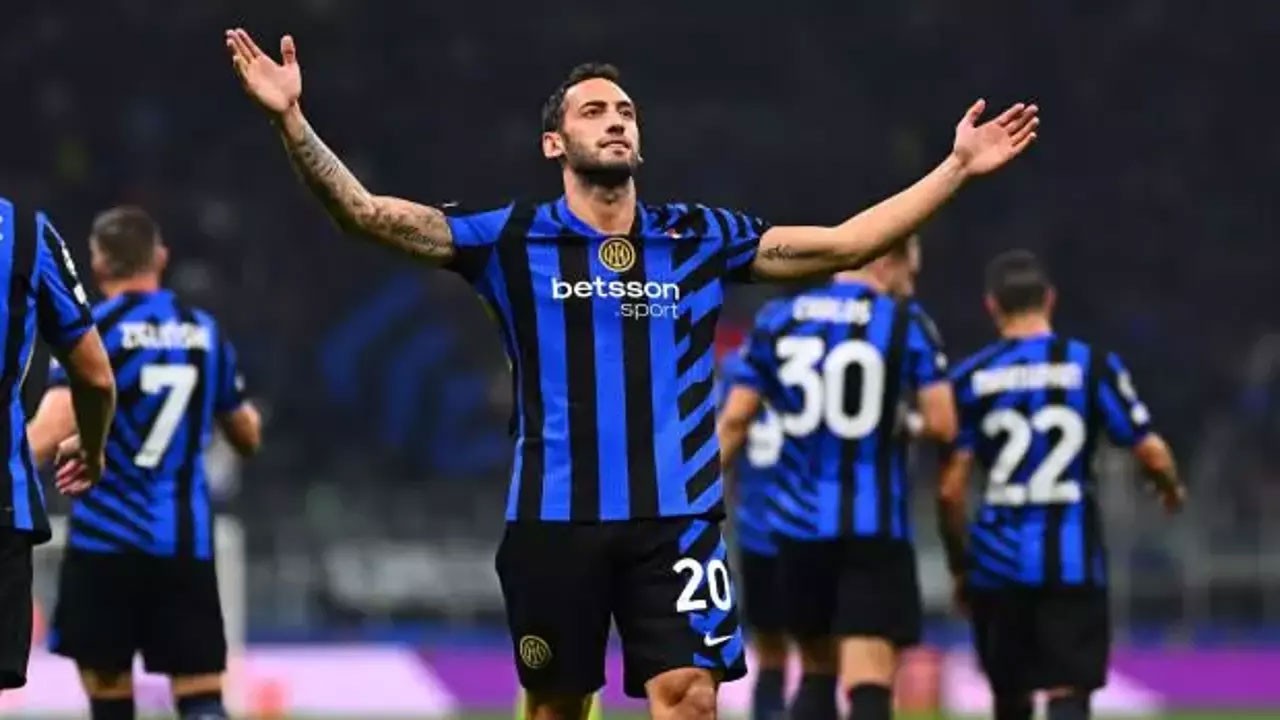 Hakan Çalhanoğlu'ndan enfes gol