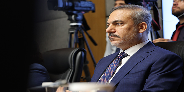 Hakan Fidan dünyaya böyle haykırdı: Adaletin tecelli edeceği günü bekleyenler elbet galip gelecektir