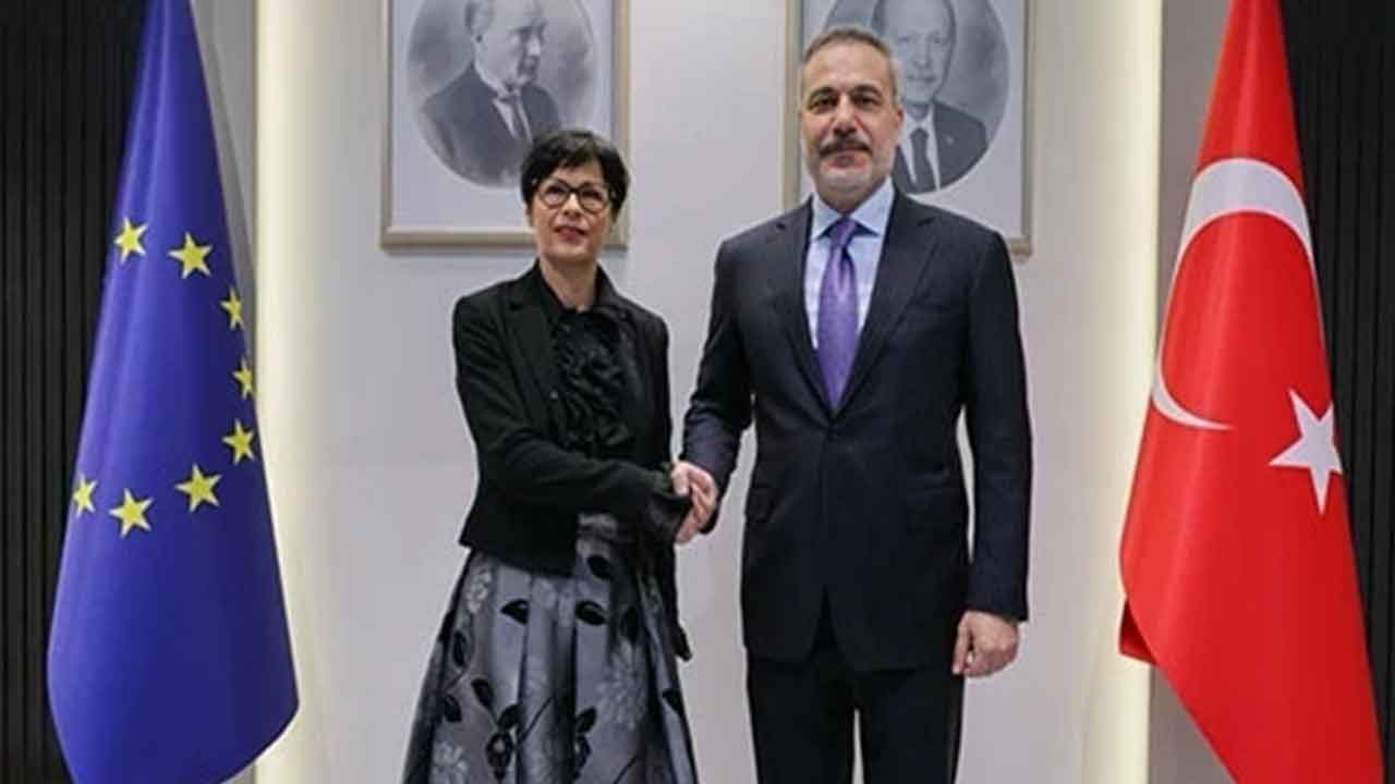 Hakan Fidan masadaydı! Dışişleri kritik anlaşmayı duyurdu