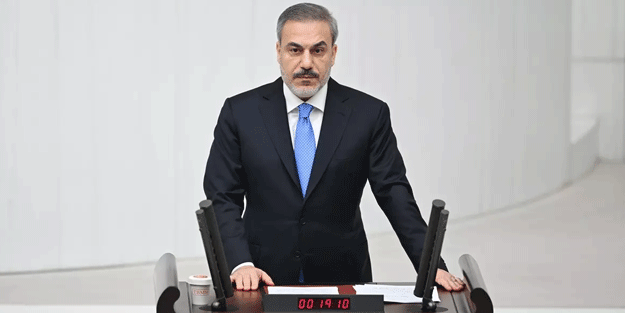 Hakan Fidan terör sevicileri DEM'ledi