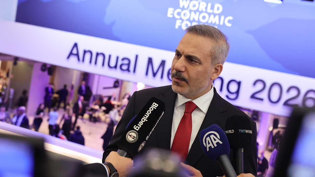 Hakan Fidan'dan Davos'ta kritik mesaj: Bölgemiz için mucize niteliğinde