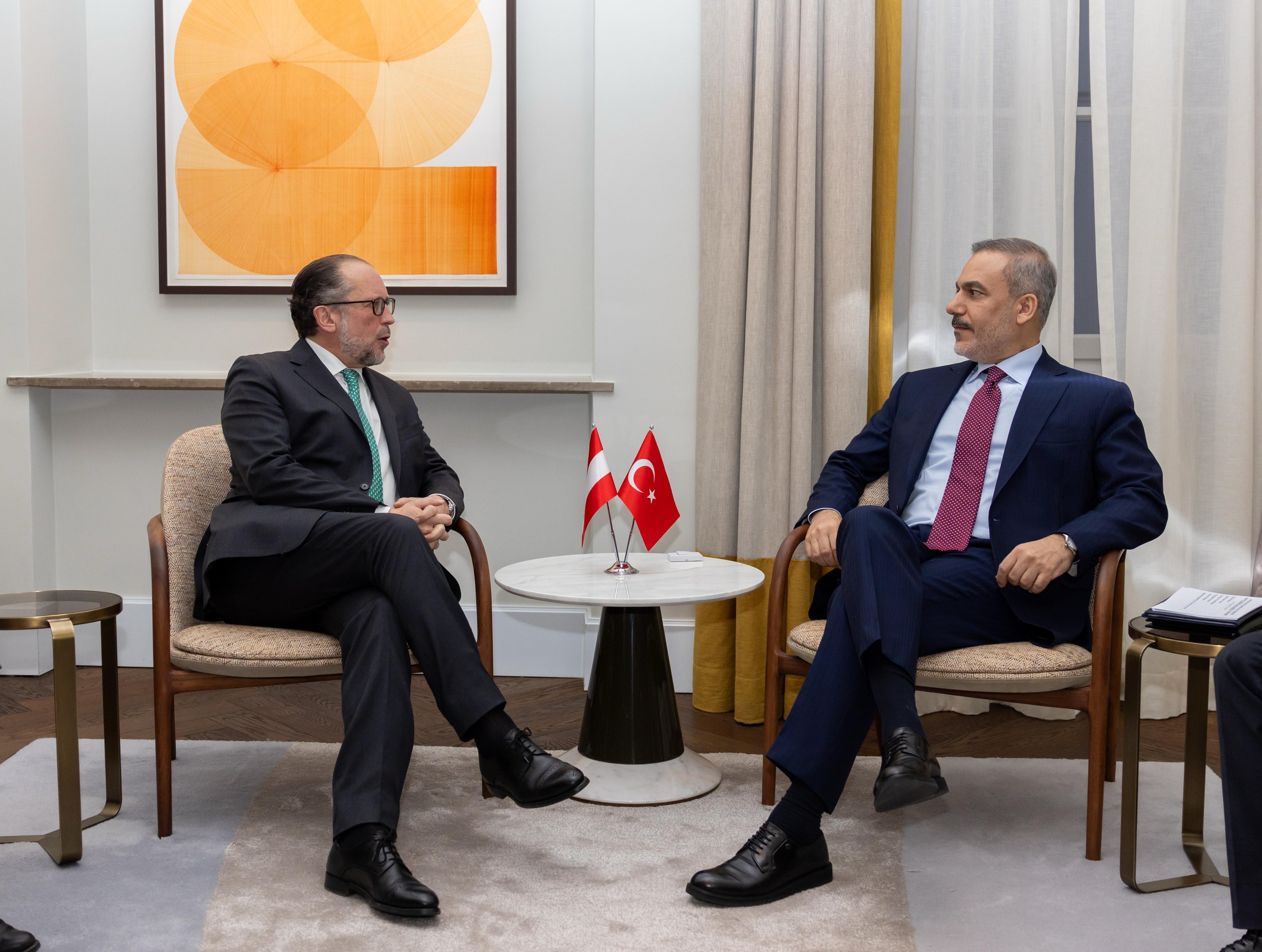 Hakan Fidan’dan Münih’te diplomasi trafiği!