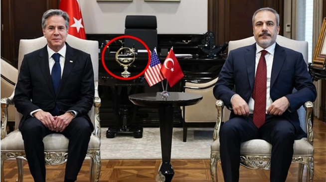 Hakan Fidan’ın masasındaki biblonun sırrı… Ay-yıldızın içine aldığı Mescid-i Aksa ve Kubbet-üs Sahra Oda tv olayı küçümsemiş ama unuttuğu bir şey var