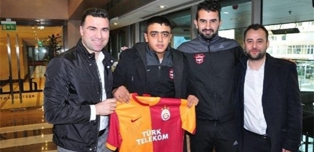 Hakan Ünsal'dan anlamlı jest