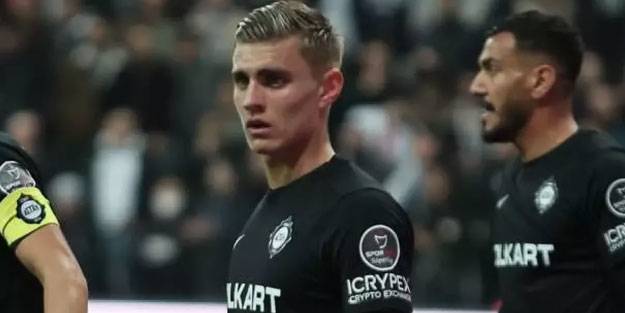 Hakem isyanı: Sohbet ediyor VAR'a gitmiyor