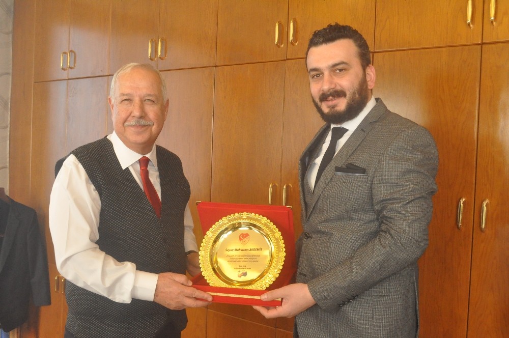 Hakem ve Gözlemcilerden Başkan Akdemir’e ziyaret 