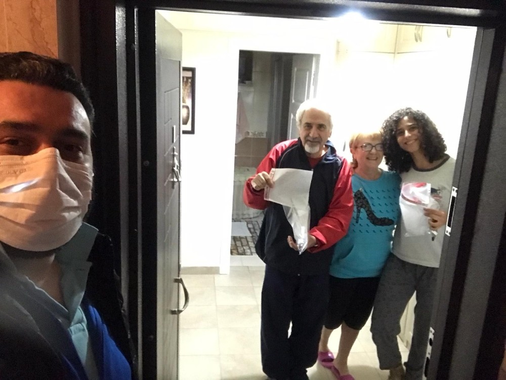 Hakem ve gözlemcilere ücretsiz maske dağıtıldı 