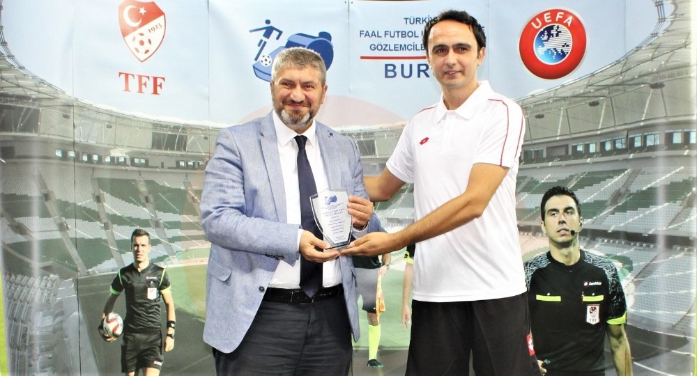Hakemlerden sağlıklı teşekkür 