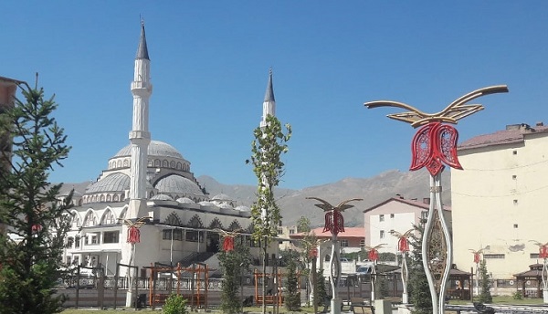 Hakkari bayram namazı saat kaçta? Diyanet Hakkari bayram namazı saati 2022