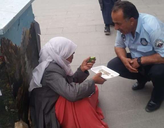 Hakkari Belediyesinden dilencilere yönelik çalışma 