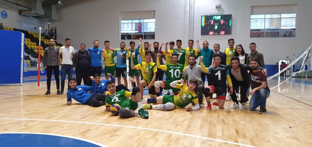 Hakkari Gençlik Spor Kulübü bölge şampiyonu oldu 