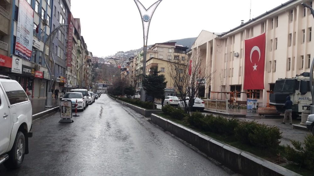 Hakkari halkı “evde kal” uyarılarına uydu 