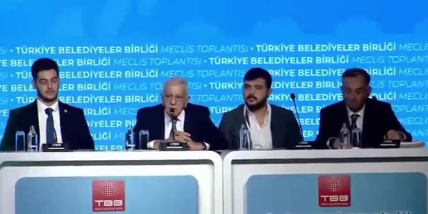 Hakkari provokasyonu yapan Ahmet Türk neye uğradığını şaşırdı: Terörist istemiyoruz!