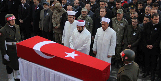 Hakkari şehidini uğurladı