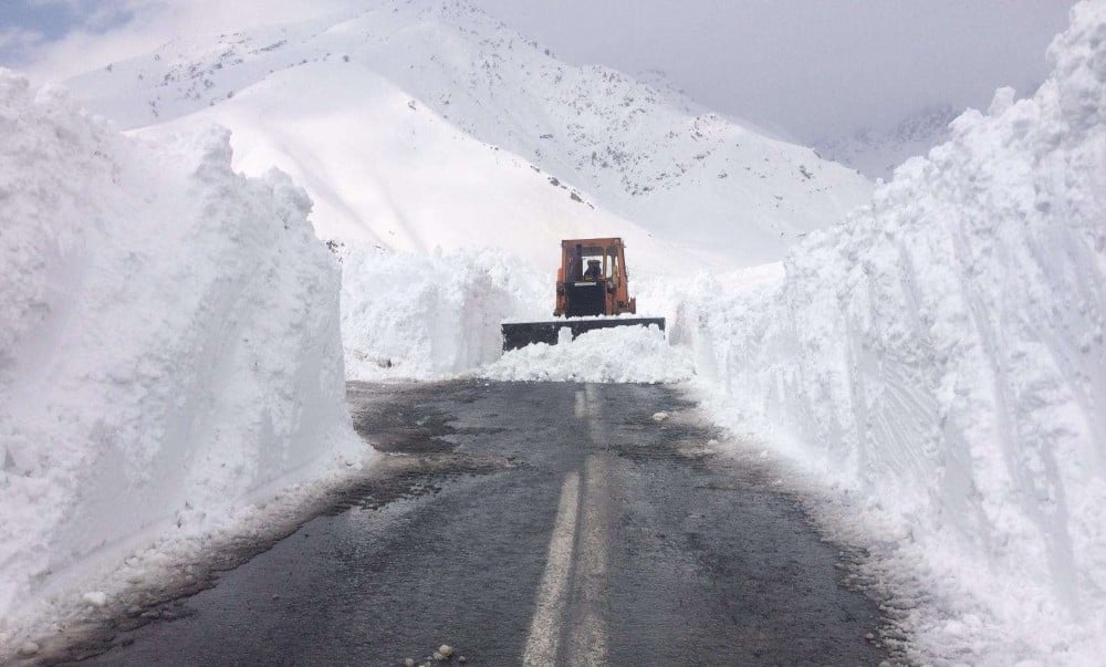 Hakkari-Şırnak kara yolu ulaşıma açıldı 