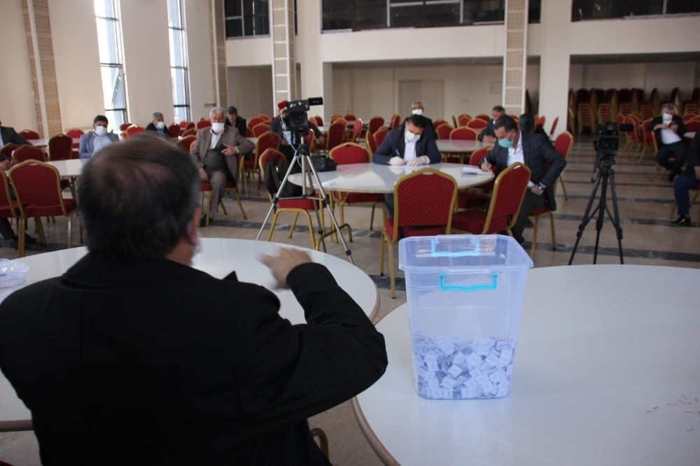 Hakkari’de 10 daimi personel alımı için kura çekildi 