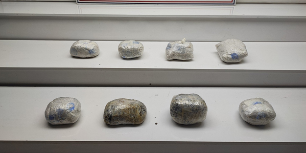 Hakkari'de 10 kilo 900 gram uyuşturucu ele geçirildi