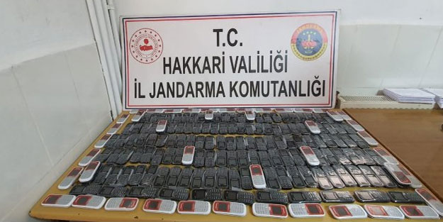 Hakkari'de kaçak cep telefonu operasyonu