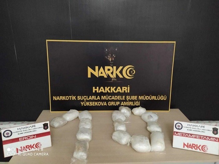 Hakkari’de 7 kilo uyuşturucu ele geçirildi 