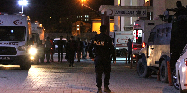 Hakkari'de alçak saldırı: Yaralılar var