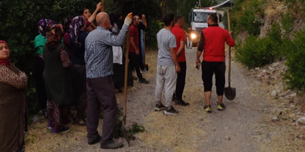 Hakkari'de 'anız yangını' yerleşim yerlerine sıçradı!