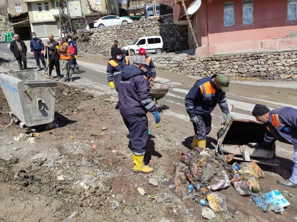 Hakkari’de bahar temizliği 