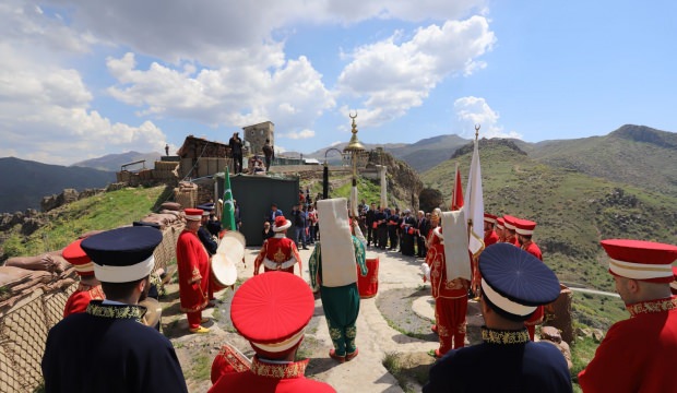 Hakkari'de bir ilk! Mehteran Takımı konser verdi