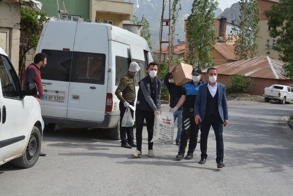 Hakkari’de ihtiyaç sahipleri unutulmadı 
