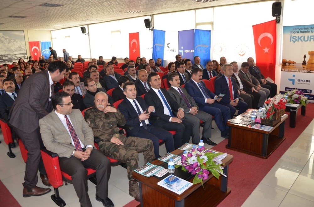 Hakkari’de ‘İstihdam Seferberliği 2019’ tanıtım toplantısı 