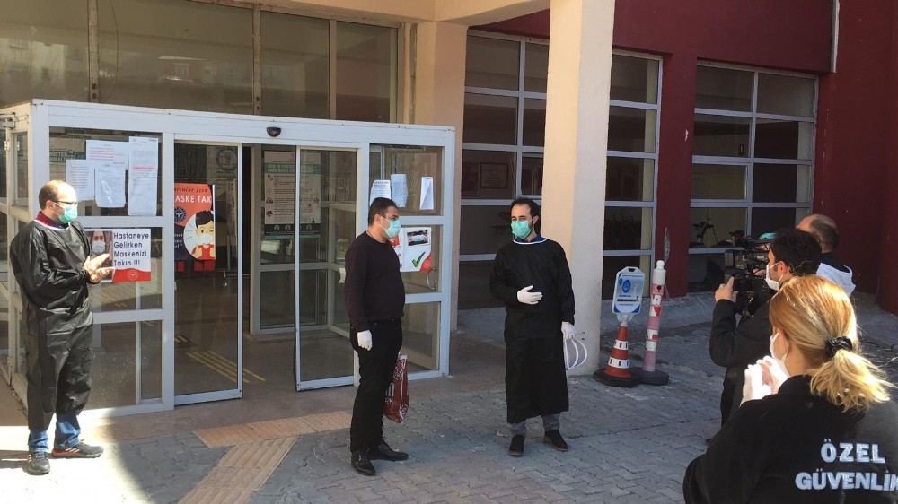 Hakkari’de korona virüsü yenen bir hasta taburcu oldu 