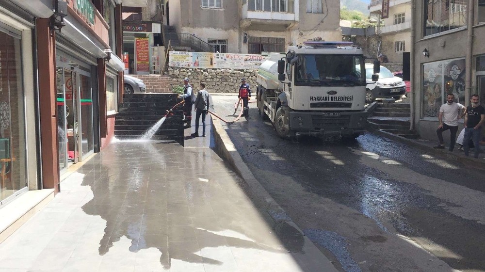 Hakkari’de korona virüsüyle mücadele son hız sürüyor 