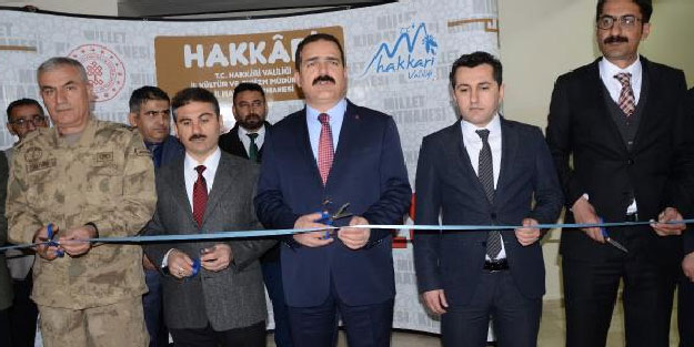 Hakkari'de 'Millet Kıraathanesi' açıldı