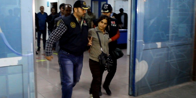 PKK'lı terörist HDP'nin seçim aracında yakalandı