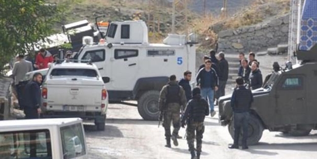 Hakkari'de polise saldırı!