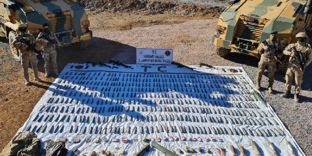 Hakkari'de teröristlere darbe: İşte ele geçirilenler