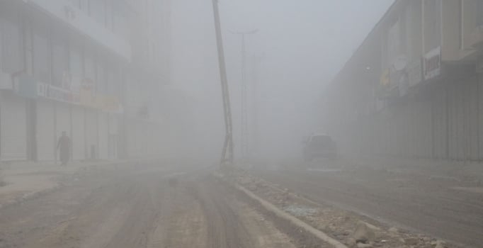 Hakkari'de yoğun sis etkili oluyor