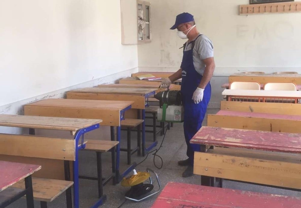 Hakkari’deki okullar dezenfekte edildi 