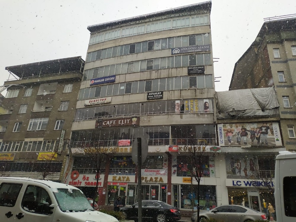 Hakkarili iş adamı 