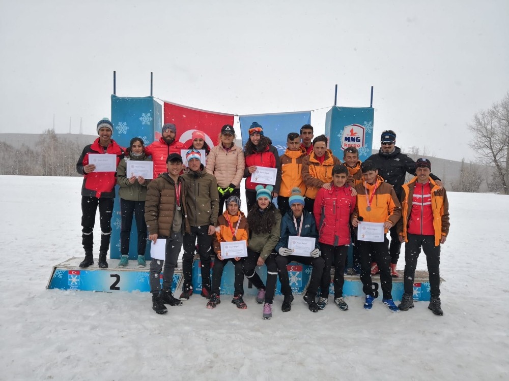 Hakkarili sporcular Türkiye birincisi oldu 