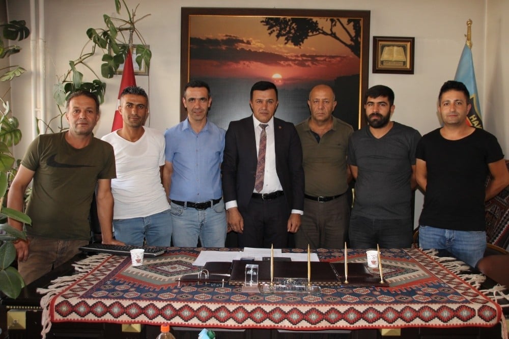 Hakkarili taksiciler taksimetreye geçti 