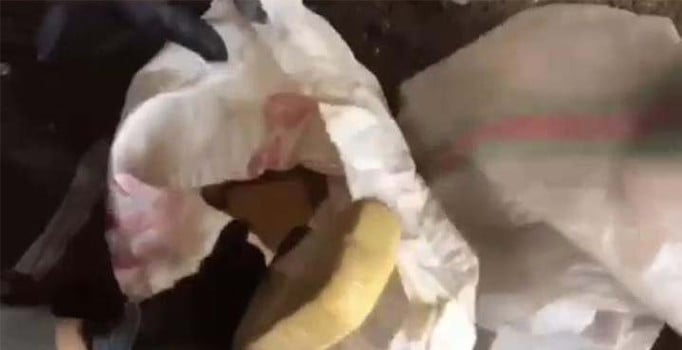 Hakkari'nin Yüksekova ilçesinde toprağa gömülü 52 kilo eroin ele geçirildi
