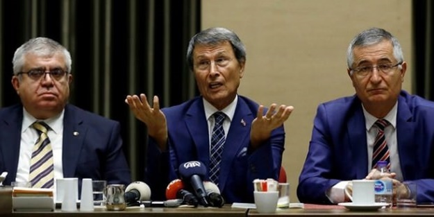 Halaçoğlu'ndan Akşener'e gönderme: Kimse bulunmaz değil