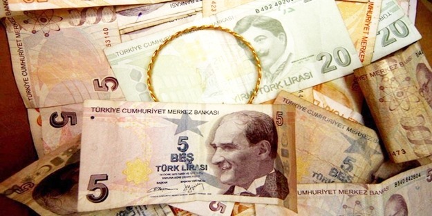 Halep'e yardım için bileziğini bağışladı