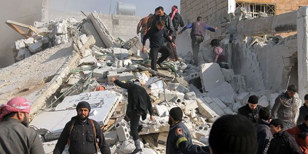 Halep’i dün de varil bombasıyla vurdu!