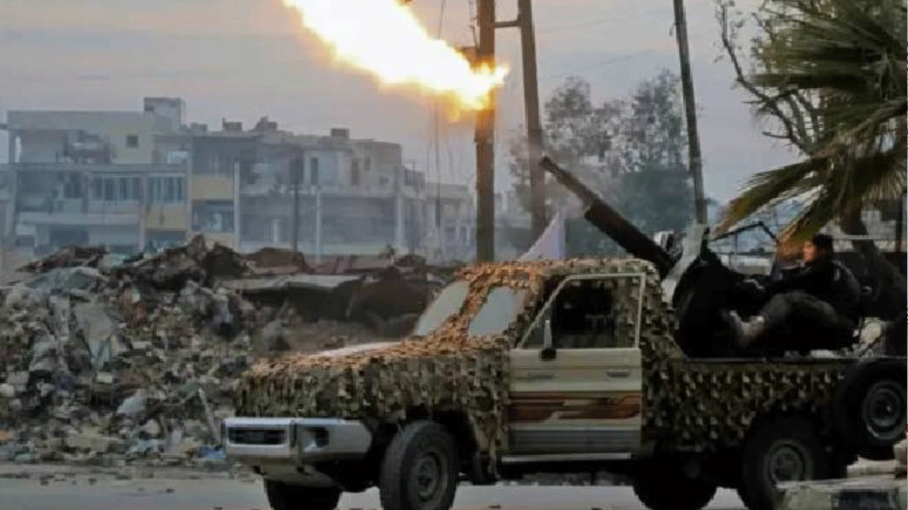 Halep’te ortalık karıştı! PKK/YPG ile Suriye güçleri çatıştı, siviller can havliyle kaçtı