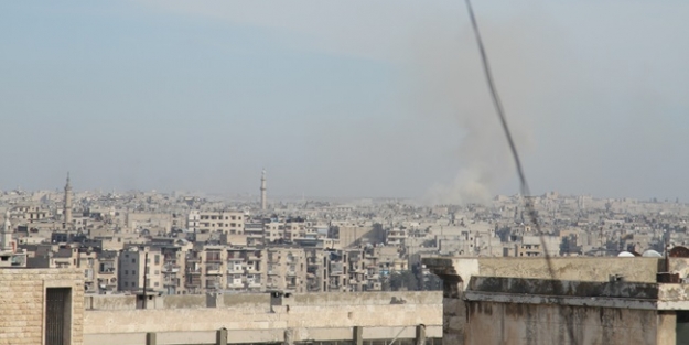 Halep'te “varil bombaları“ ile katliam