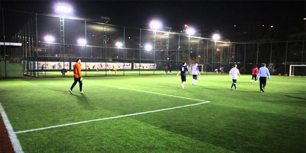 Halı sahada maç yapanlar dikkat!